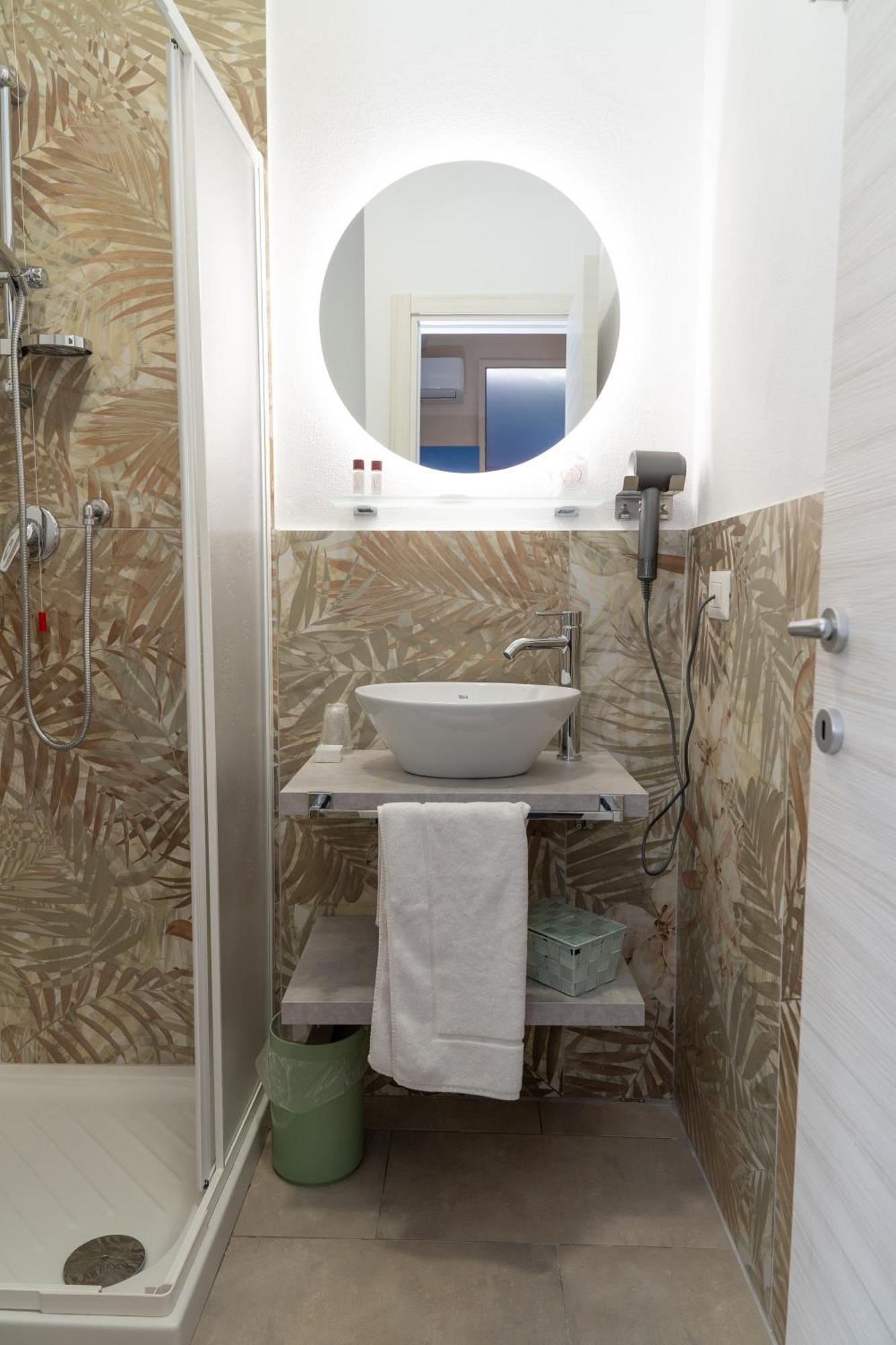 The Sun Hotel Boutique Napoli Экстерьер фото